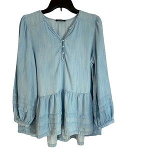 American Eagle chambray blouse size M